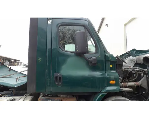 FREIGHTLINER CASCADIA 113-125 DOOR ASSEMBLY, FRONT