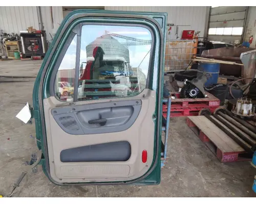 FREIGHTLINER CASCADIA 113-125 DOOR ASSEMBLY, FRONT
