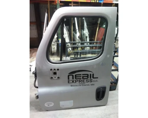 FREIGHTLINER CASCADIA 113-125 DOOR ASSEMBLY, FRONT