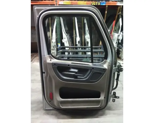 FREIGHTLINER CASCADIA 113-125 DOOR ASSEMBLY, FRONT