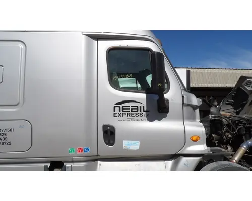 FREIGHTLINER CASCADIA 113-125 DOOR ASSEMBLY, FRONT