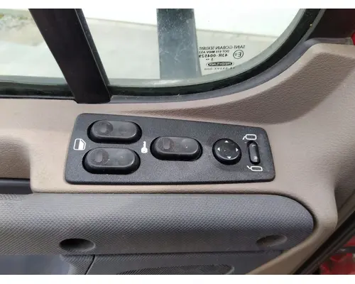 FREIGHTLINER CASCADIA 113-125 DOOR ASSEMBLY, FRONT