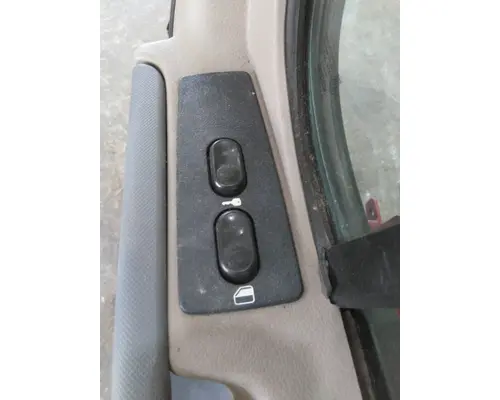 FREIGHTLINER CASCADIA 113-125 DOOR ASSEMBLY, FRONT