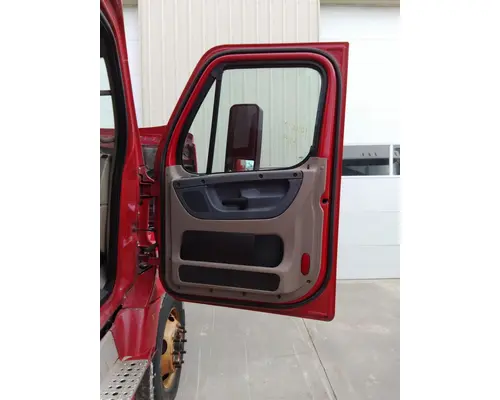 FREIGHTLINER CASCADIA 113-125 DOOR ASSEMBLY, FRONT