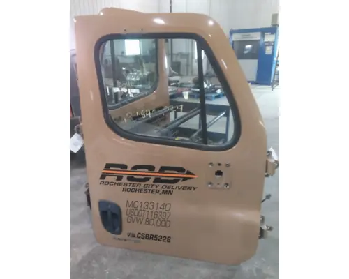FREIGHTLINER CASCADIA 113-125 DOOR ASSEMBLY, FRONT