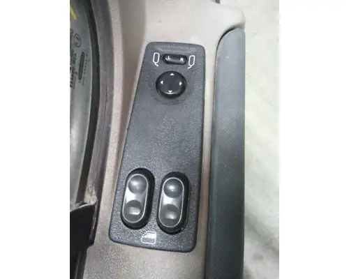 FREIGHTLINER CASCADIA 113-125 DOOR ASSEMBLY, FRONT