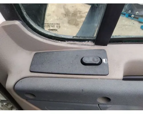 FREIGHTLINER CASCADIA 113-125 DOOR ASSEMBLY, FRONT