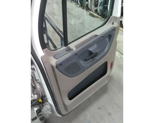 FREIGHTLINER CASCADIA 113-125 DOOR ASSEMBLY, FRONT