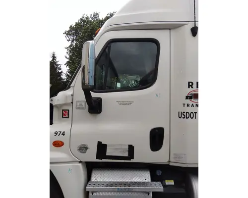 FREIGHTLINER CASCADIA 113-125 DOOR ASSEMBLY, FRONT