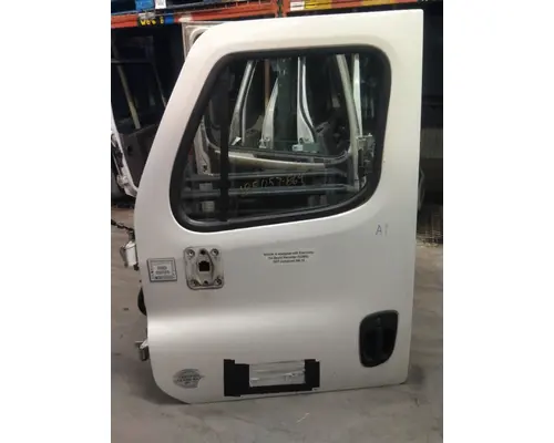 FREIGHTLINER CASCADIA 113-125 DOOR ASSEMBLY, FRONT