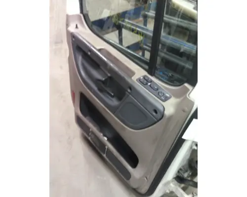 FREIGHTLINER CASCADIA 113-125 DOOR ASSEMBLY, FRONT