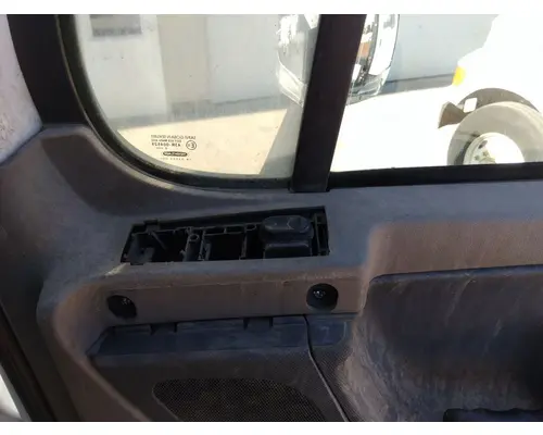 FREIGHTLINER CASCADIA 113-125 DOOR ASSEMBLY, FRONT