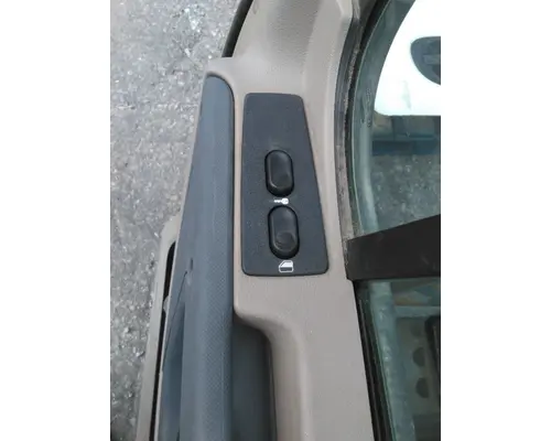 FREIGHTLINER CASCADIA 113-125 DOOR ASSEMBLY, FRONT