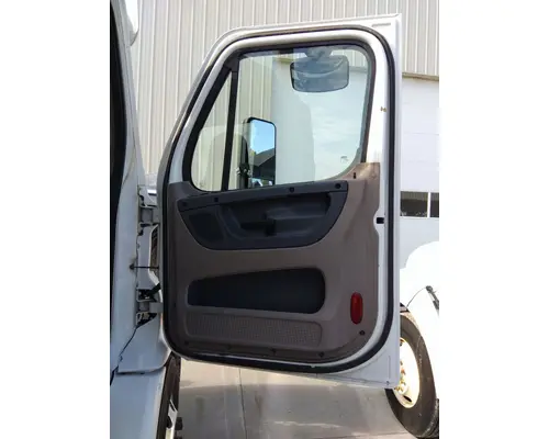 FREIGHTLINER CASCADIA 113-125 DOOR ASSEMBLY, FRONT