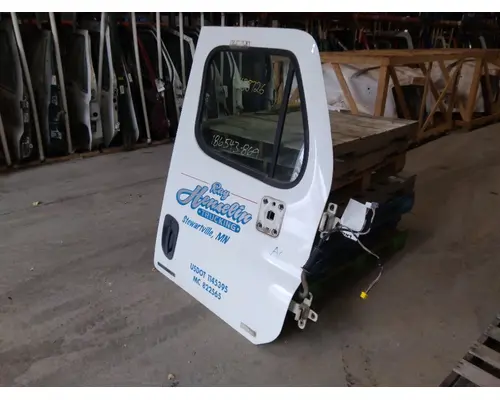 FREIGHTLINER CASCADIA 113-125 DOOR ASSEMBLY, FRONT