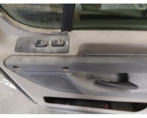 FREIGHTLINER CASCADIA 113-125 DOOR ASSEMBLY, FRONT