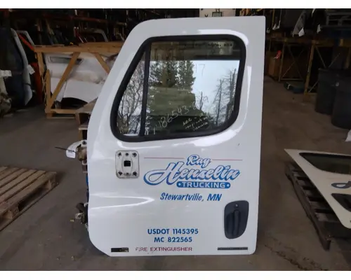 FREIGHTLINER CASCADIA 113-125 DOOR ASSEMBLY, FRONT