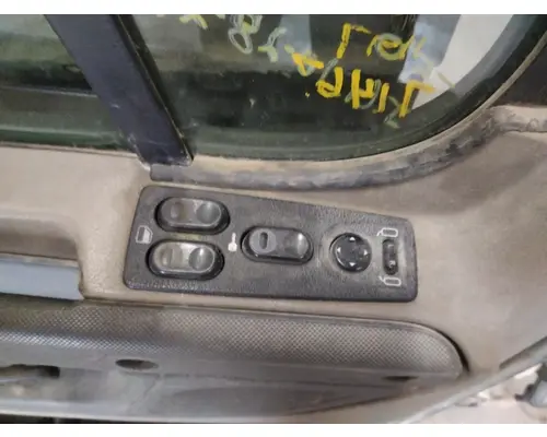 FREIGHTLINER CASCADIA 113-125 DOOR ASSEMBLY, FRONT