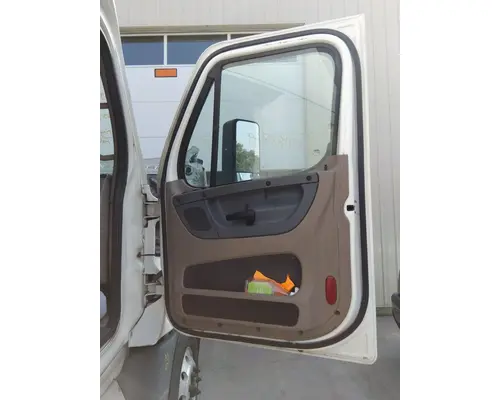 FREIGHTLINER CASCADIA 113-125 DOOR ASSEMBLY, FRONT