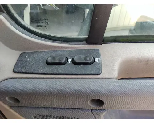 FREIGHTLINER CASCADIA 113-125 DOOR ASSEMBLY, FRONT