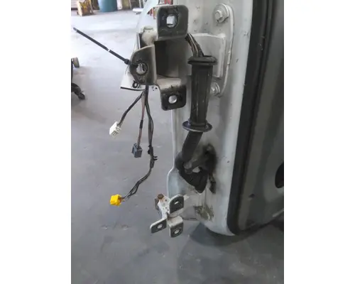 FREIGHTLINER CASCADIA 113-125 DOOR ASSEMBLY, FRONT