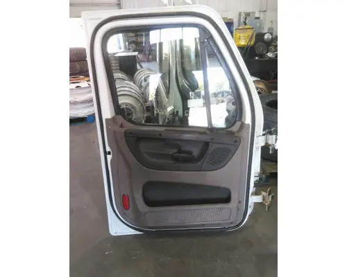 FREIGHTLINER CASCADIA 113-125 DOOR ASSEMBLY, FRONT