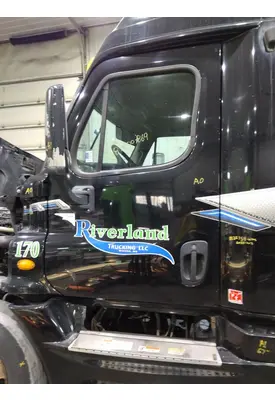 FREIGHTLINER CASCADIA 113-125 DOOR ASSEMBLY, FRONT