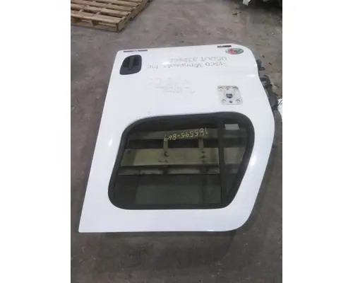 FREIGHTLINER CASCADIA 113-125 DOOR ASSEMBLY, FRONT