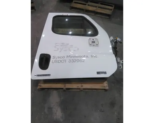 FREIGHTLINER CASCADIA 113-125 DOOR ASSEMBLY, FRONT