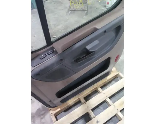 FREIGHTLINER CASCADIA 113-125 DOOR ASSEMBLY, FRONT