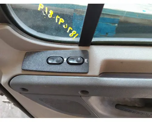 FREIGHTLINER CASCADIA 113-125 DOOR ASSEMBLY, FRONT