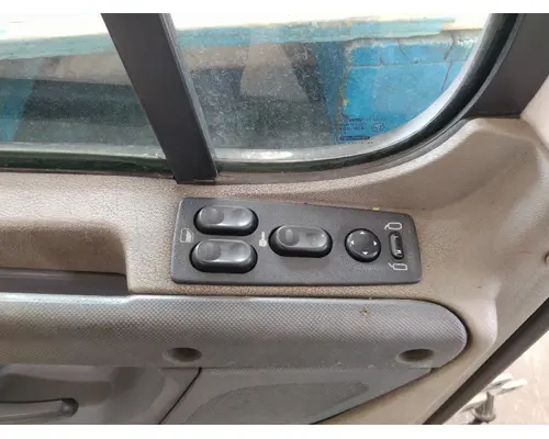 FREIGHTLINER CASCADIA 113-125 DOOR ASSEMBLY, FRONT