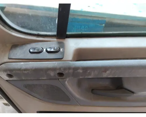 FREIGHTLINER CASCADIA 113-125 DOOR ASSEMBLY, FRONT