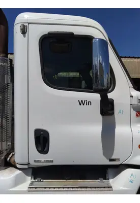 FREIGHTLINER CASCADIA 113-125 DOOR ASSEMBLY, FRONT