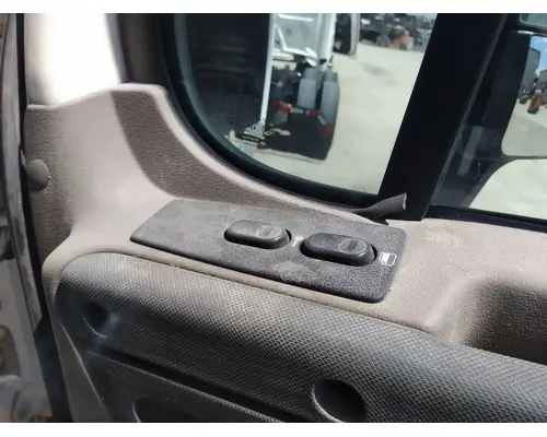 FREIGHTLINER CASCADIA 113-125 DOOR ASSEMBLY, FRONT