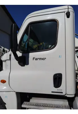 FREIGHTLINER CASCADIA 113-125 DOOR ASSEMBLY, FRONT