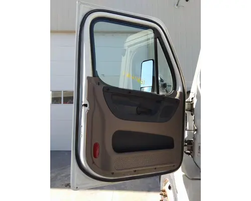 FREIGHTLINER CASCADIA 113-125 DOOR ASSEMBLY, FRONT
