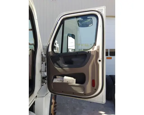 FREIGHTLINER CASCADIA 113-125 DOOR ASSEMBLY, FRONT