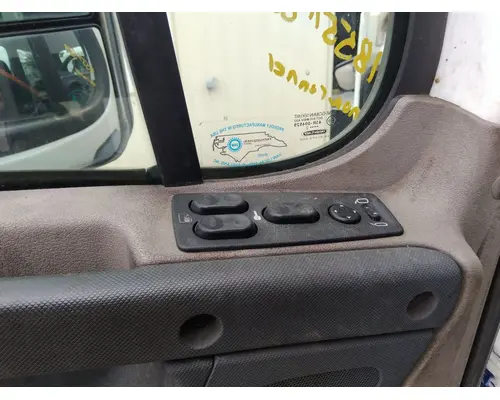 FREIGHTLINER CASCADIA 113-125 DOOR ASSEMBLY, FRONT