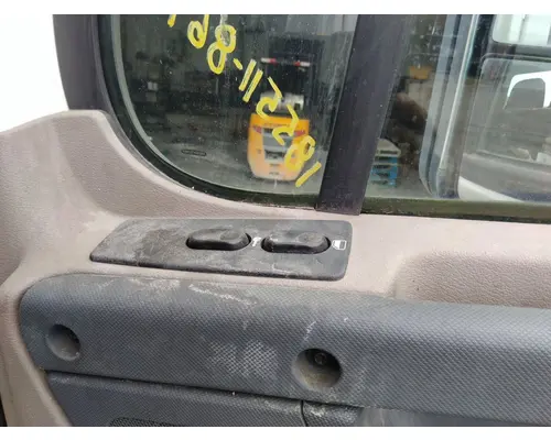 FREIGHTLINER CASCADIA 113-125 DOOR ASSEMBLY, FRONT