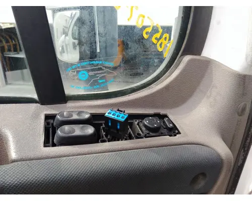 FREIGHTLINER CASCADIA 113-125 DOOR ASSEMBLY, FRONT