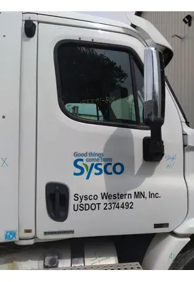 FREIGHTLINER CASCADIA 113-125 DOOR ASSEMBLY, FRONT