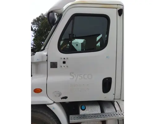 FREIGHTLINER CASCADIA 113-125 DOOR ASSEMBLY, FRONT