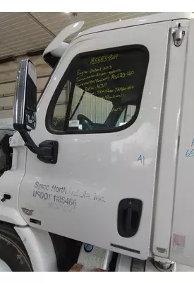 FREIGHTLINER CASCADIA 113-125 DOOR ASSEMBLY, FRONT