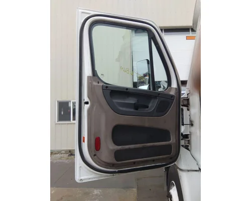 FREIGHTLINER CASCADIA 113-125 DOOR ASSEMBLY, FRONT