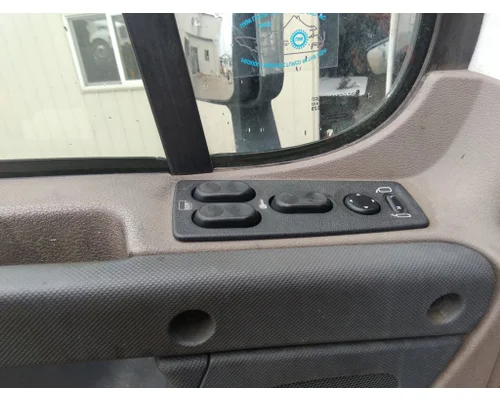 FREIGHTLINER CASCADIA 113-125 DOOR ASSEMBLY, FRONT