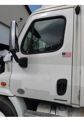 FREIGHTLINER CASCADIA 113-125 DOOR ASSEMBLY, FRONT