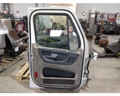 FREIGHTLINER CASCADIA 113-125 DOOR ASSEMBLY, FRONT