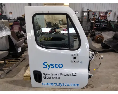 FREIGHTLINER CASCADIA 113-125 DOOR ASSEMBLY, FRONT