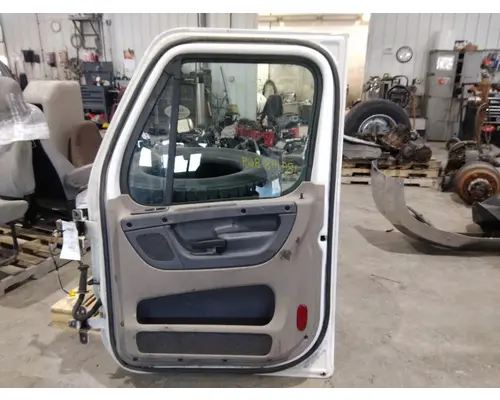 FREIGHTLINER CASCADIA 113-125 DOOR ASSEMBLY, FRONT